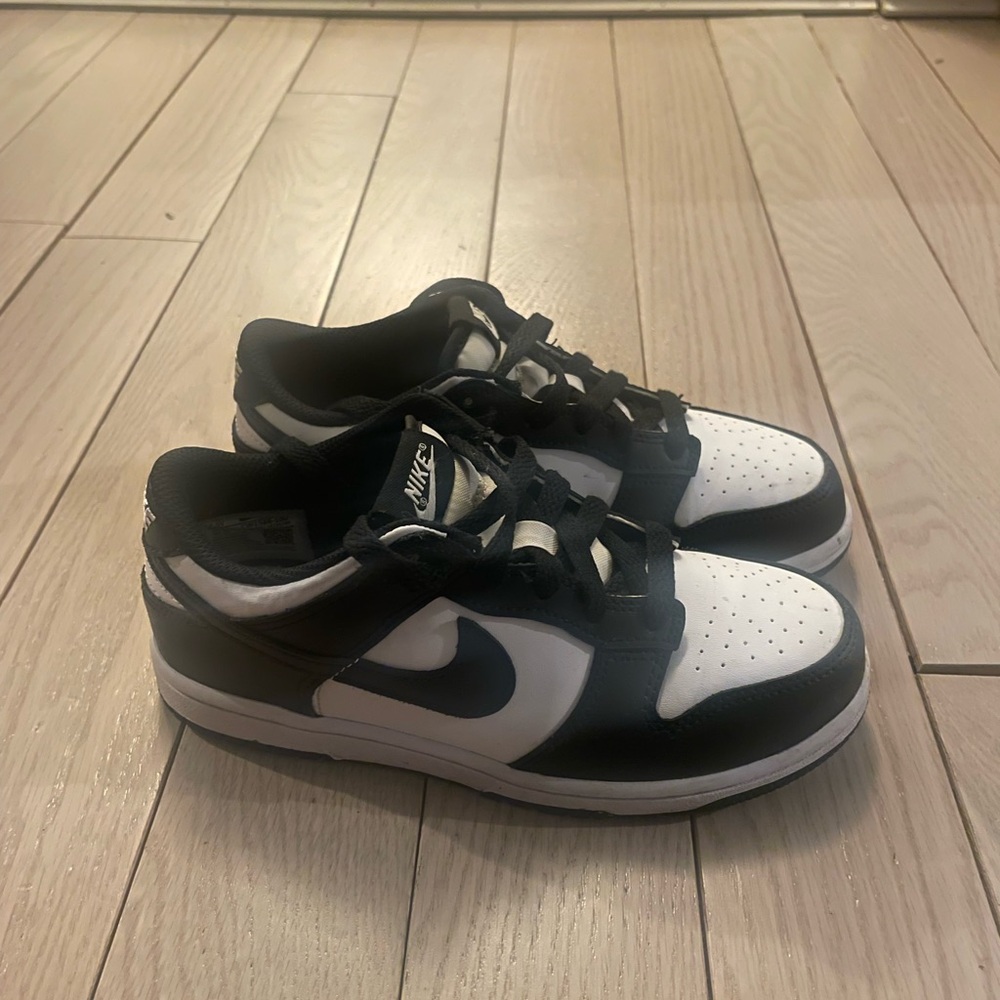 Nike Kids Black and White Low-Top Sneakers